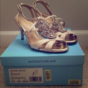 Antonio Melani heels; Nude/gold color; size 8.5